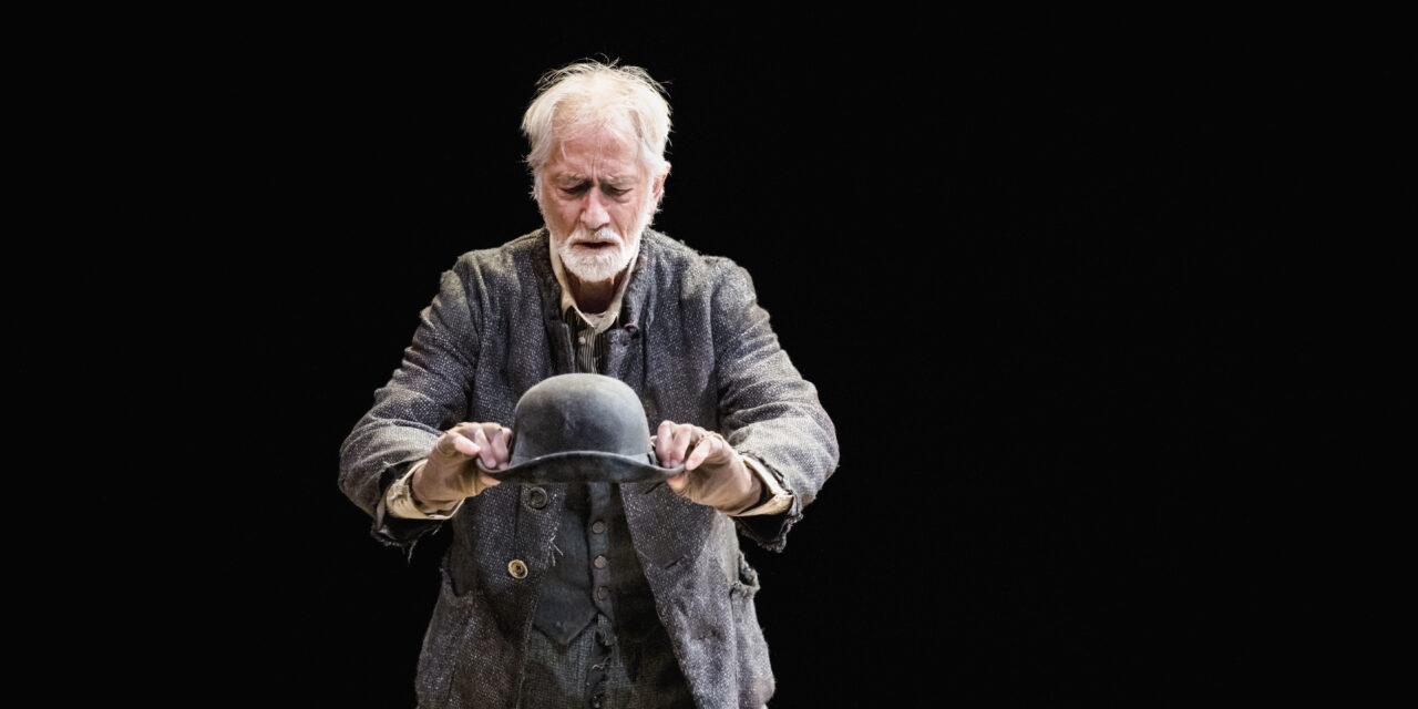 Review of Waiting for Godot at the Guthrie Theater